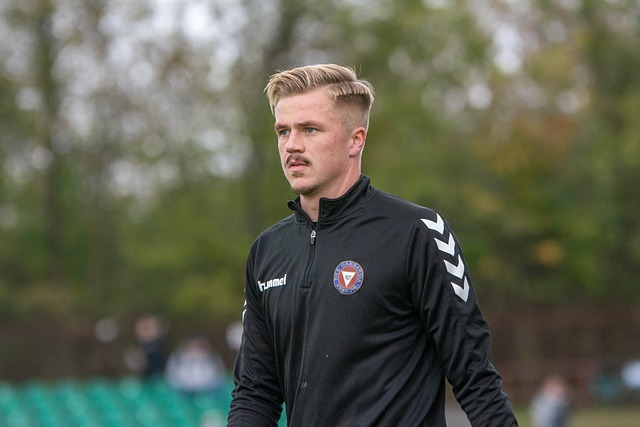 郑泳舜：成年队精英运动员资助增至1万元只是起步.